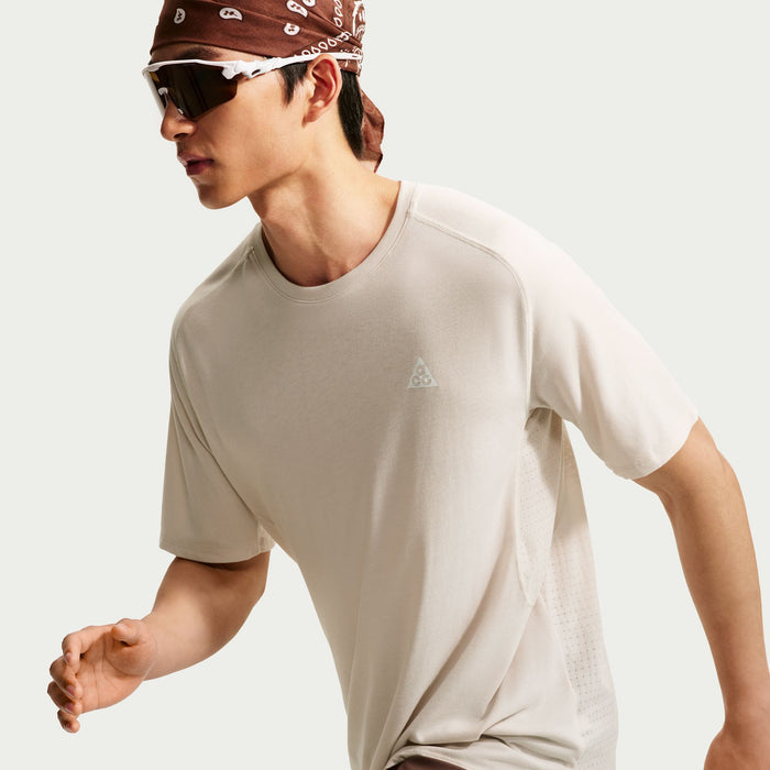 NIKE ACG "SOLAR CHASE" MEN'S DRI-FIT ADV TRAIL RUNNING TOP