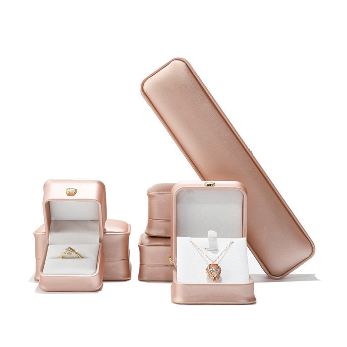 Crown Rounded Ring Jewelry Pendant Box