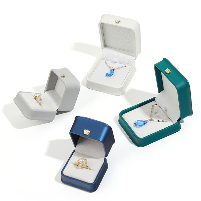 Crown Rounded Ring Jewelry Pendant Box