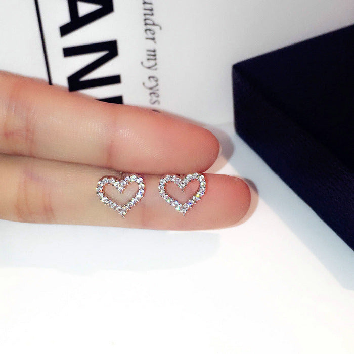 Crystal Halo Heart Stud Earrings | Elegant Black Onyx Style & Silver Pavé Heart Jewelry