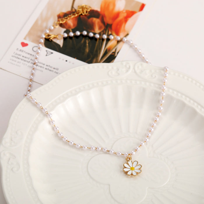 Floral Pendant Pearl Necklace For Women