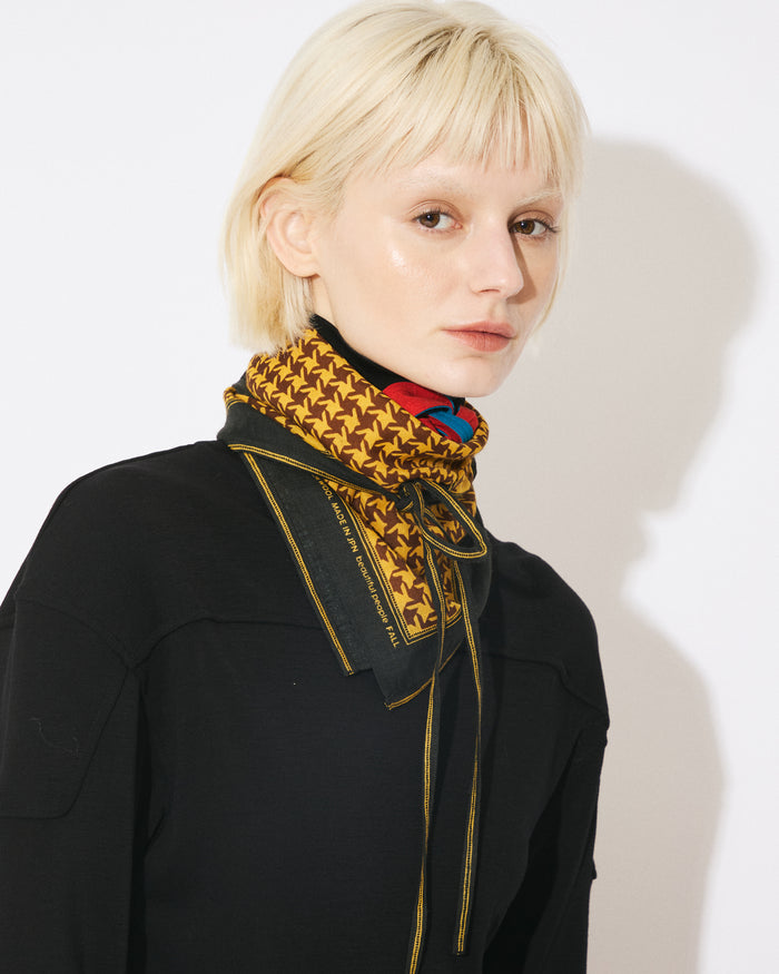 flying birds wool scarf