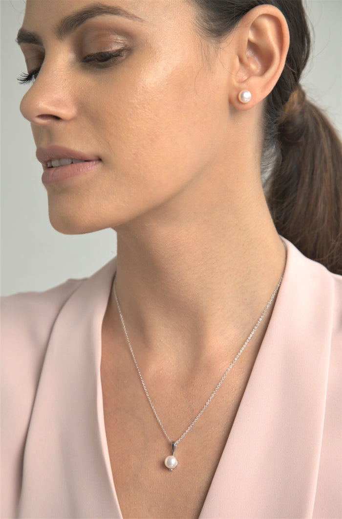 Freshwater Button Pearl Earrings & Necklace Set