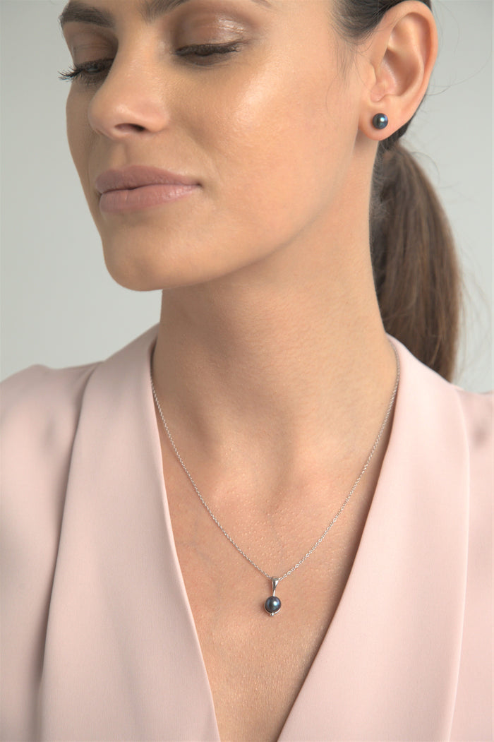 Freshwater Button Pearl Earrings & Necklace Set