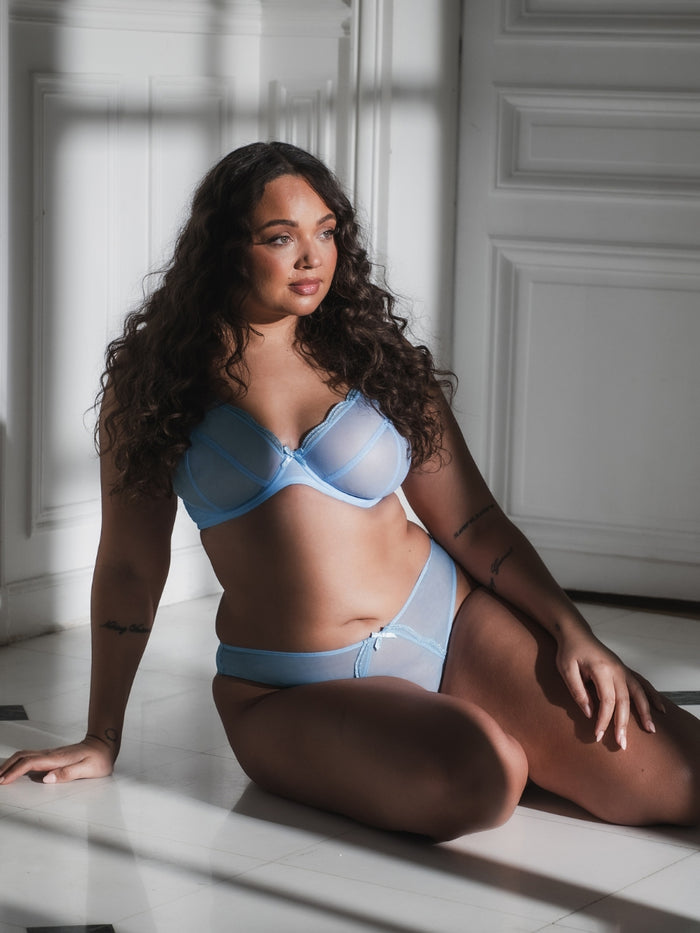 Lightstyle Scallop Sheer Plunge Bra - Light Blue/Silver