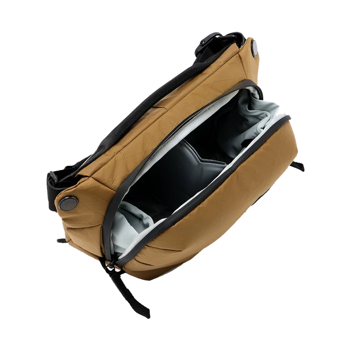 Peak Design Everyday Sling 3L v2 (Coyote - X-Pac)