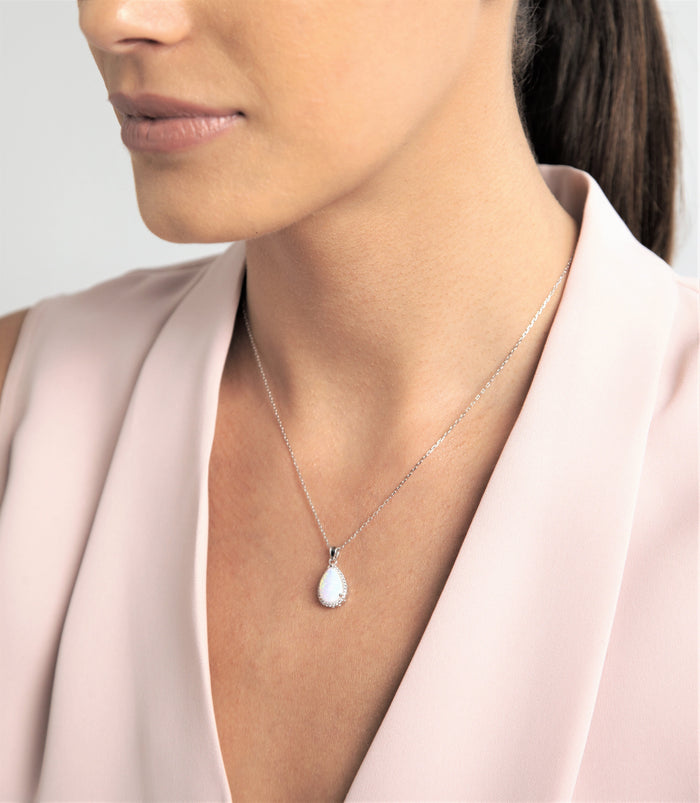 Pear-shaped Opal Necklace