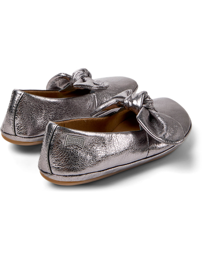 Right Ballet Flats