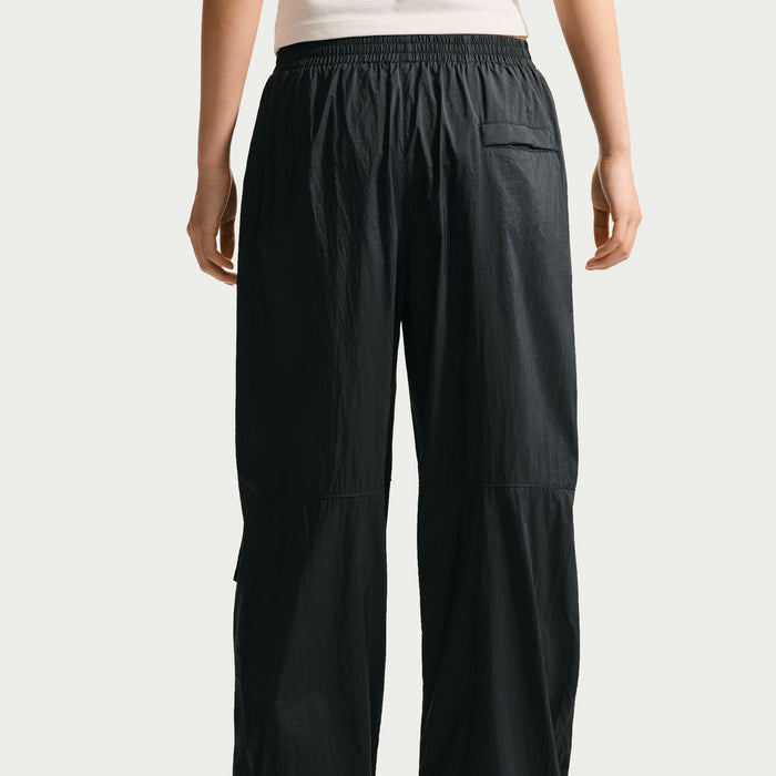 NIKE SPORTSWEAR WOMEN'S MID-RISE LIGHTWEIGHT UV PANTS