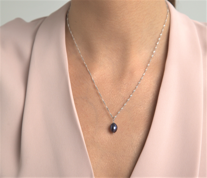 Teardrop Pearl Necklace