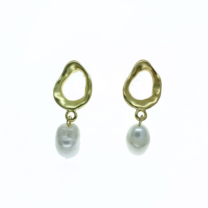 The Luminous Drop Pearl Earring