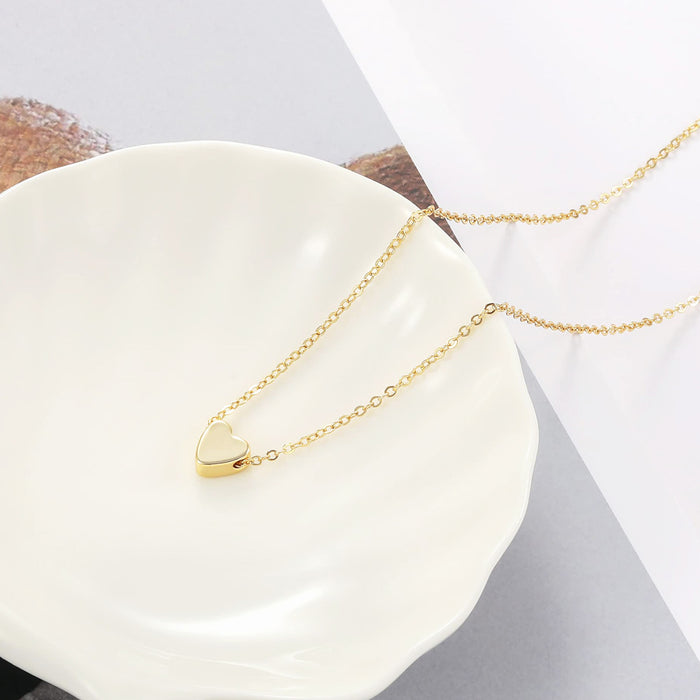 The Petite Heart Solitaire – Minimalist Link Chain in Gold & Silver