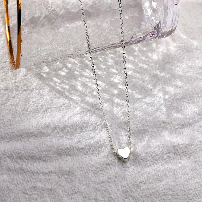 The Petite Heart Solitaire – Minimalist Link Chain in Gold & Silver