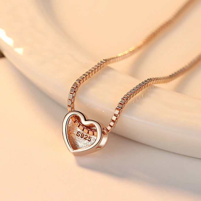 The Rose Aura Heart Solitaire – Minimalist Rose-Toned Box Link Chain