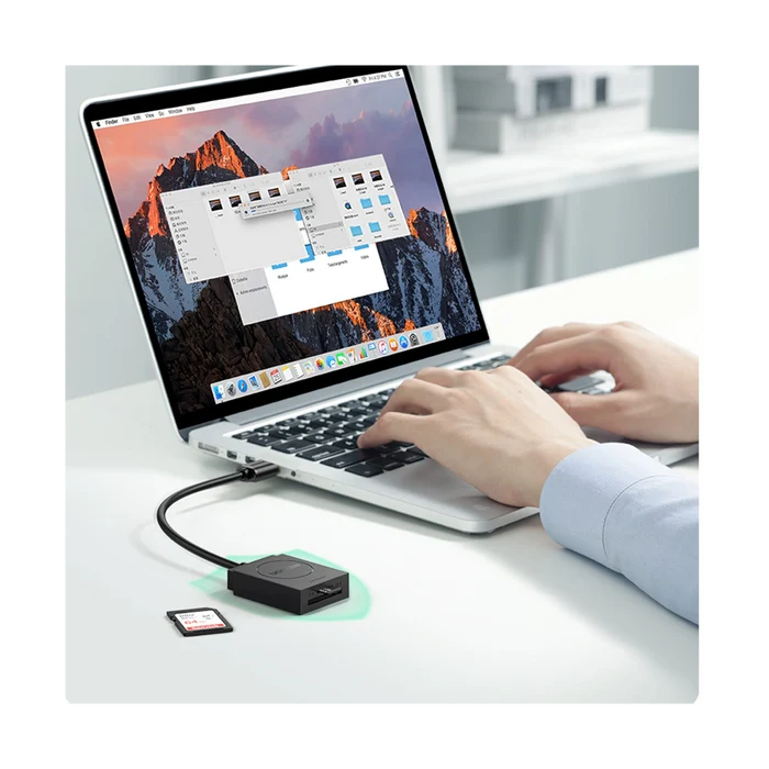 UGREEN USB 3.0 Dual Slot Card Reader for SD/TF Cards