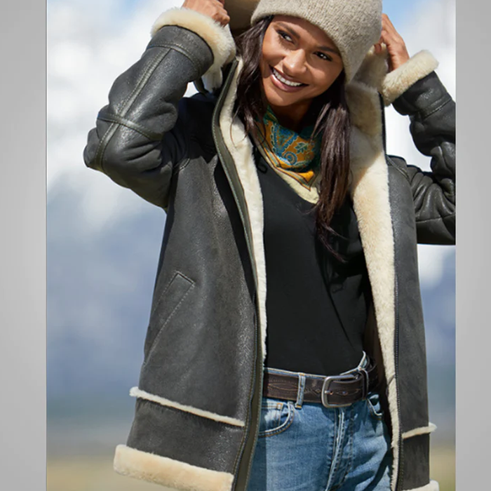 Women Calfskin  B3 Flying RAF Aviator Real Shearling Fur Leather Bomber Jacket 
#shearlingleather #b3bomberleatherjacket #bomberjackets#sheepskinjacket #usaleatherjacket Followers Interchange Spotify B3 Bomber Jacket @highlight B3 Bomber Jacket